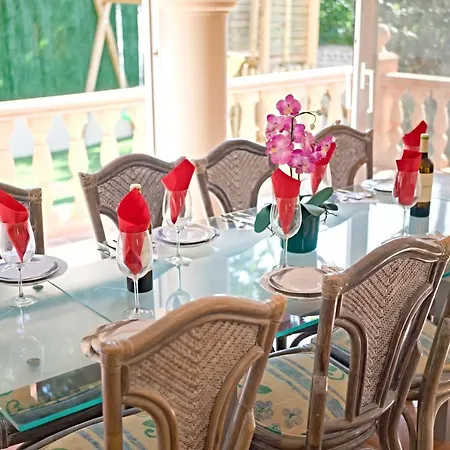 Costeres كاليبي