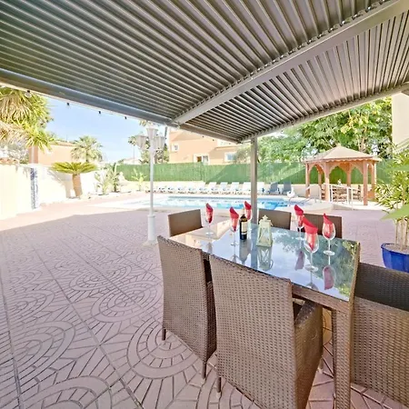 Costeres ヴィラ カルプ